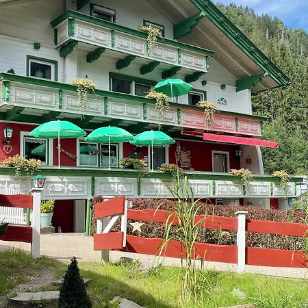 Molltaler En Vakantiepark Stall